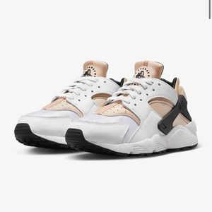 Nike Hurache Women’s Sneakers